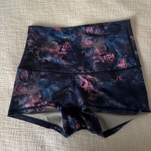 Lululemon Align™ High-Rise Short 2"